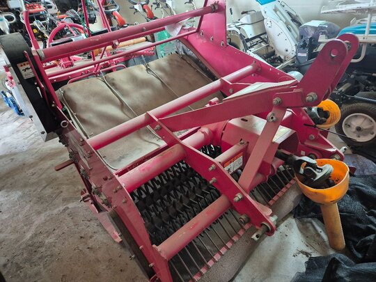 구보다 마늘수확기 HN1253D