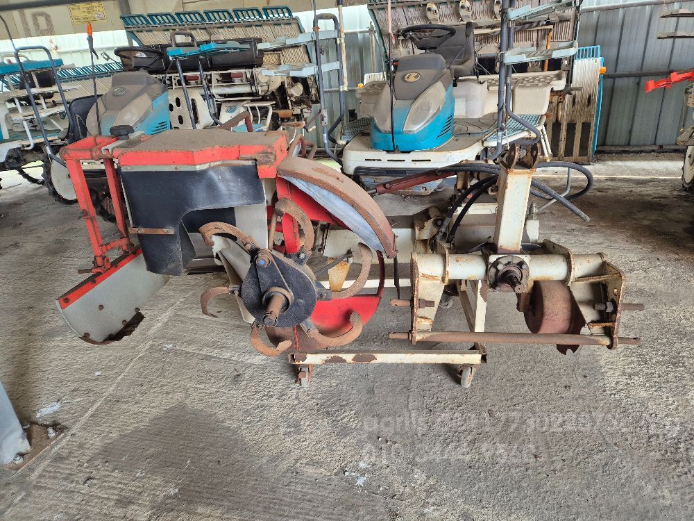 한부 논두렁 조성기 논두렁 조성기