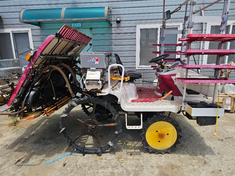 Yanmar Rice transplanter YR6DZ-F (6Rows)