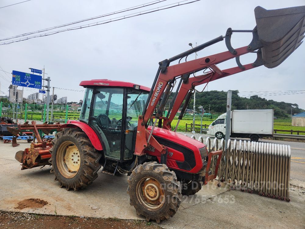 TYM 트랙터 T552 (55마력)