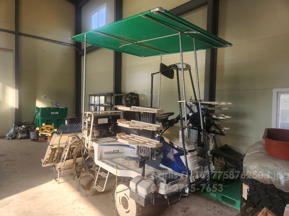  Rice transplanter PR63 (6Rows) 뒤우측면