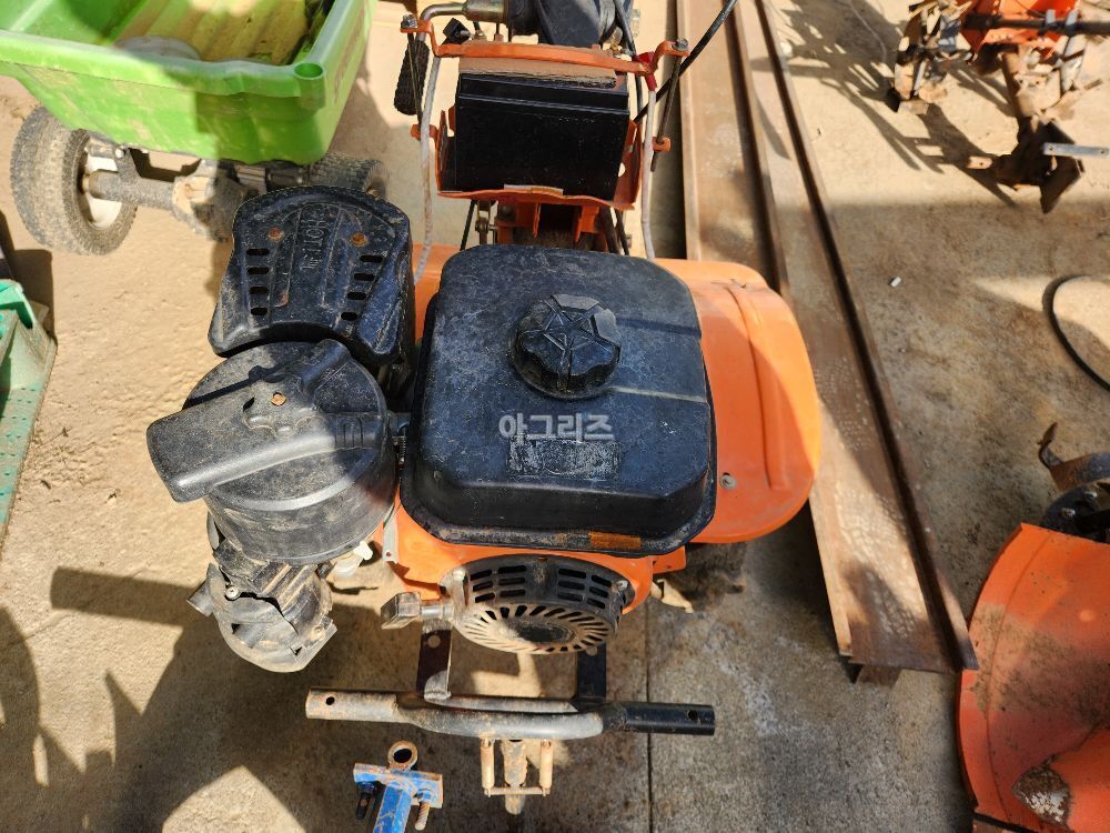  Cultivator 농경 (6.5hp) 뒤우측면