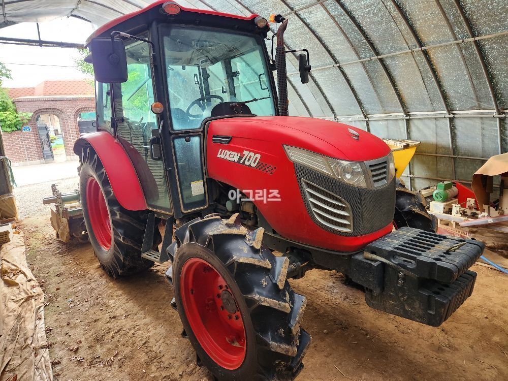 Kukje Tractor LUXEN700 (70hp)