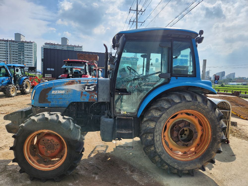 LS 트랙터 P7195 (97마력)