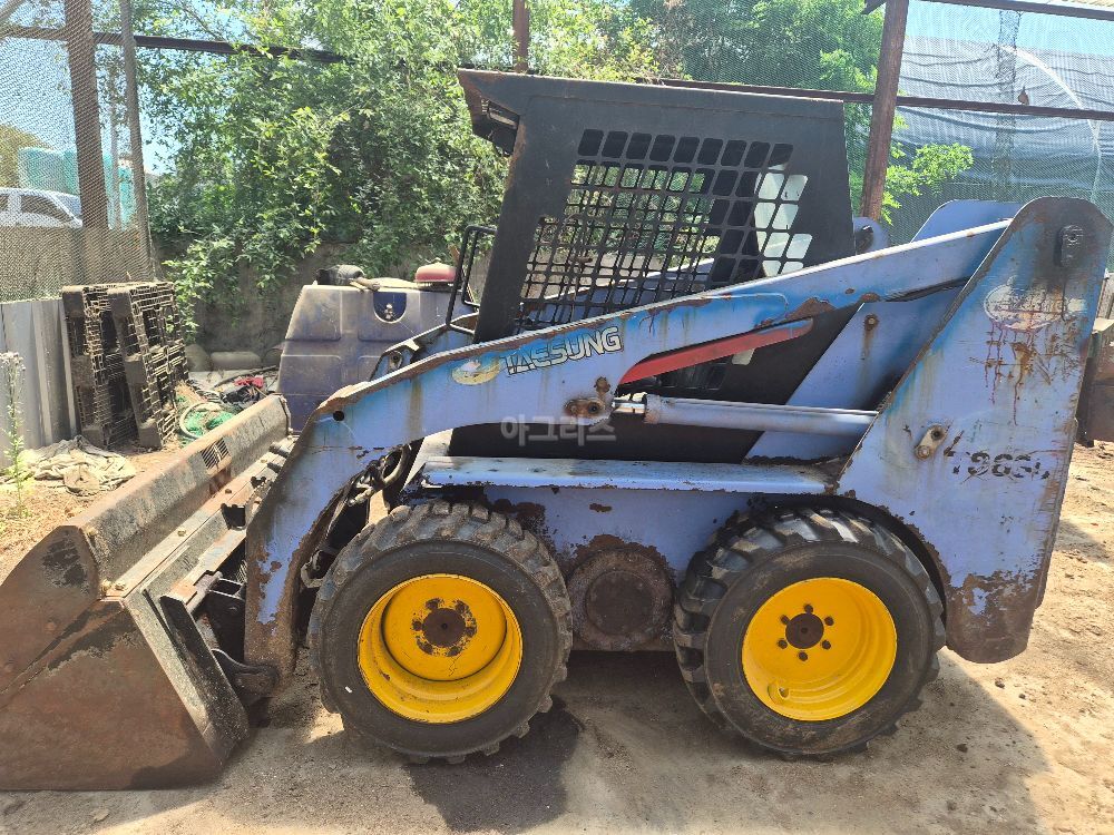  스키드로더 TS630
