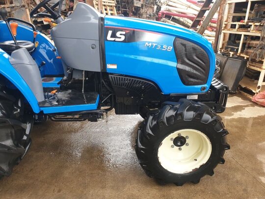 LS Tractor MT3.58 (58.9hp)
