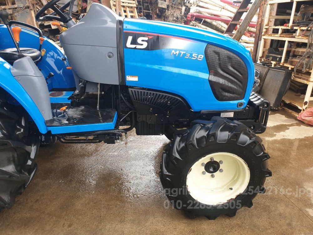 LS 트랙터 MT3.58 (58.9마력)