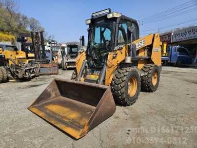  Skid steer loader SR270 