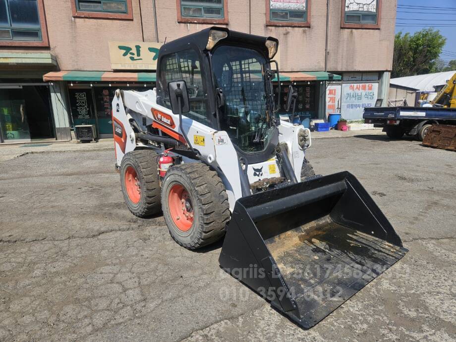  Skid steer loader S510  뒤우측면