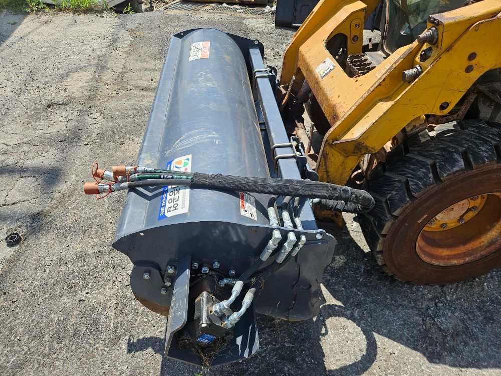  Skid steer loader SRT-1850S  뒤우측면