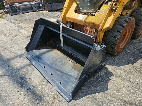 SD중공업 스키드로더 덤핑버켓 1575
