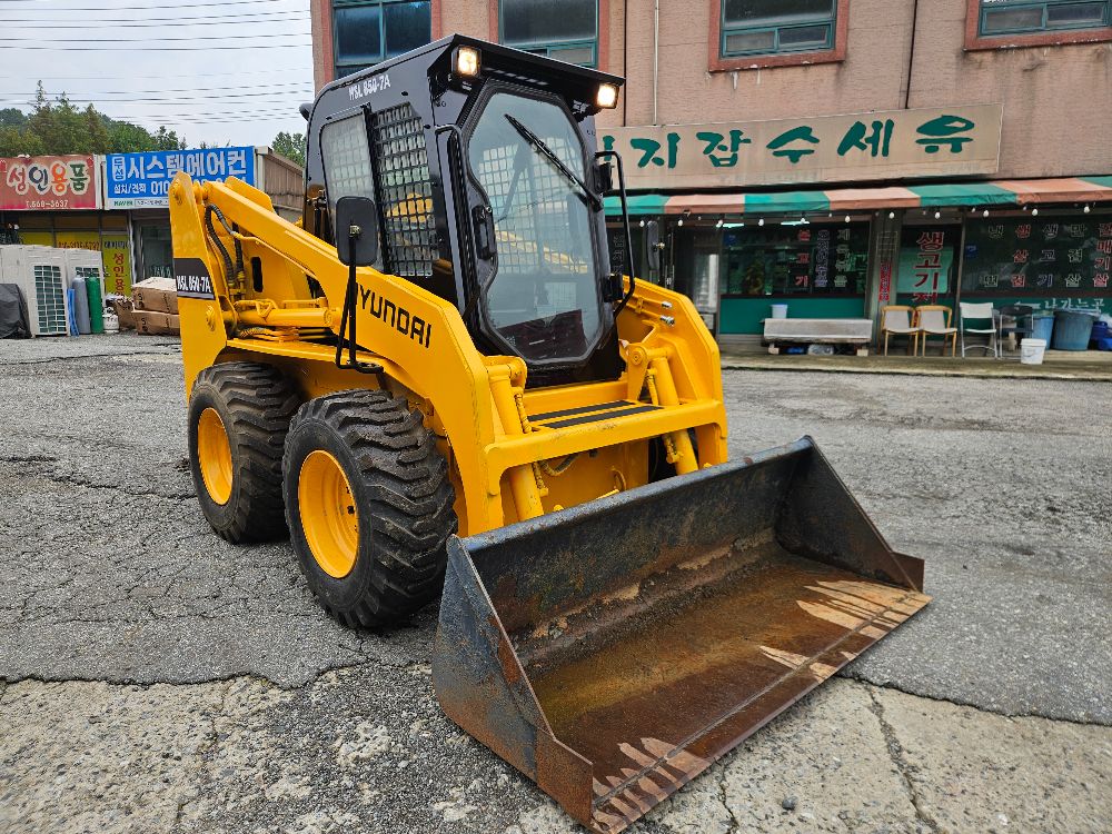 현대HYUNDAI 스키드로더 HSL850-7A 뒤우측면