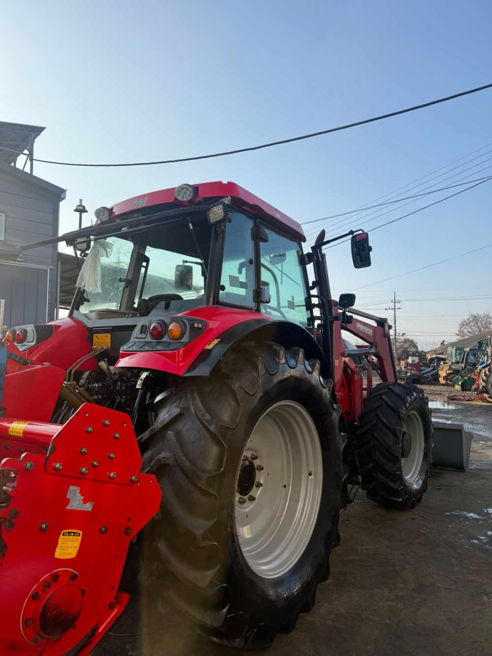 TYM 트랙터 TX1500 (145마력) 뒤우측면