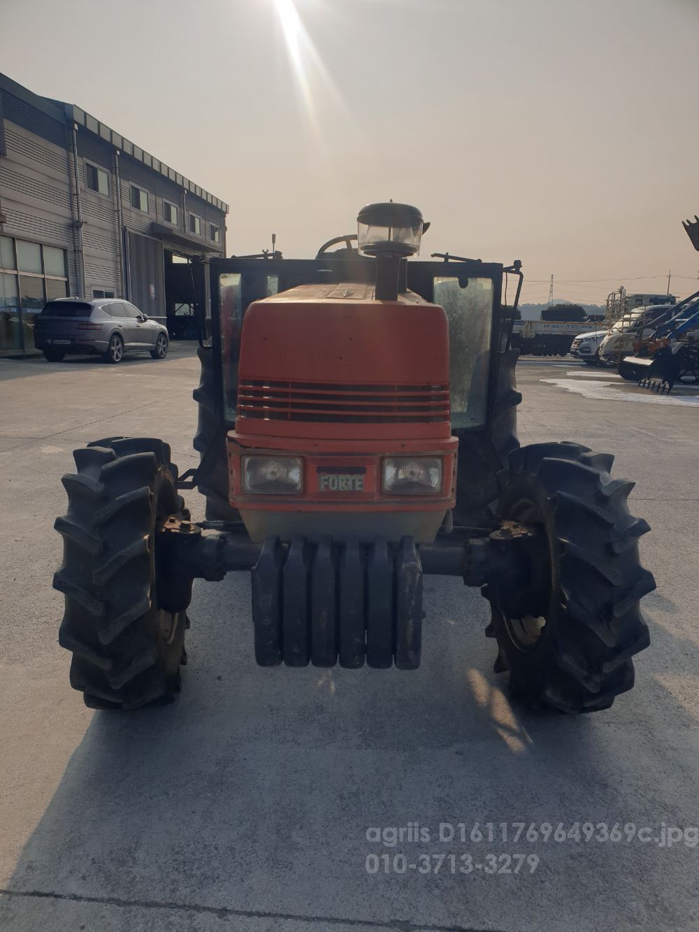 국제 트랙터 F505 (50마력)