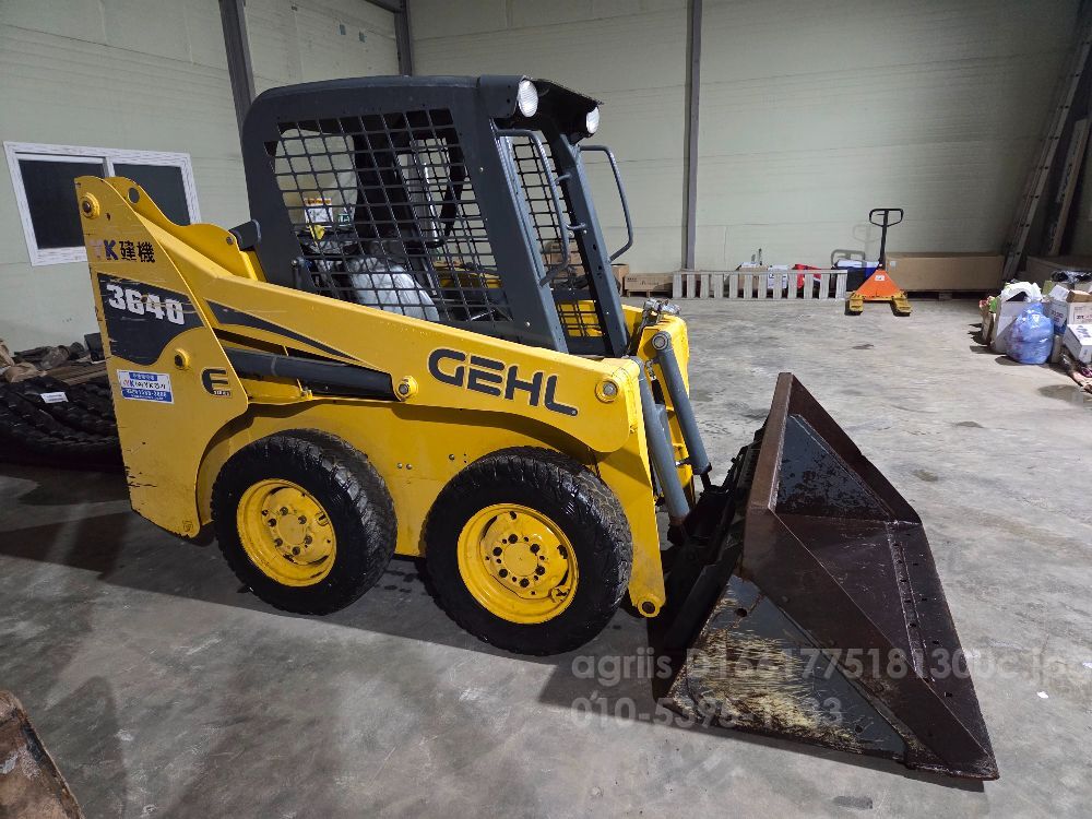  Skid steer loader 스키드로더 