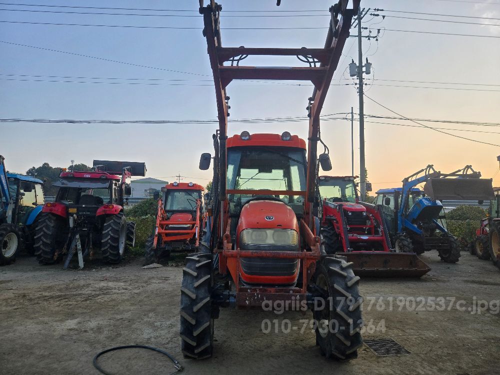 대동 트랙터 D851 (85마력)