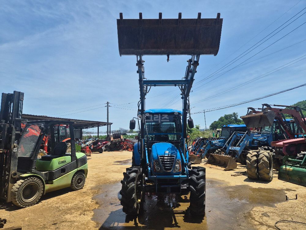 LS Tractor XU6163CQTL (63.9hp)