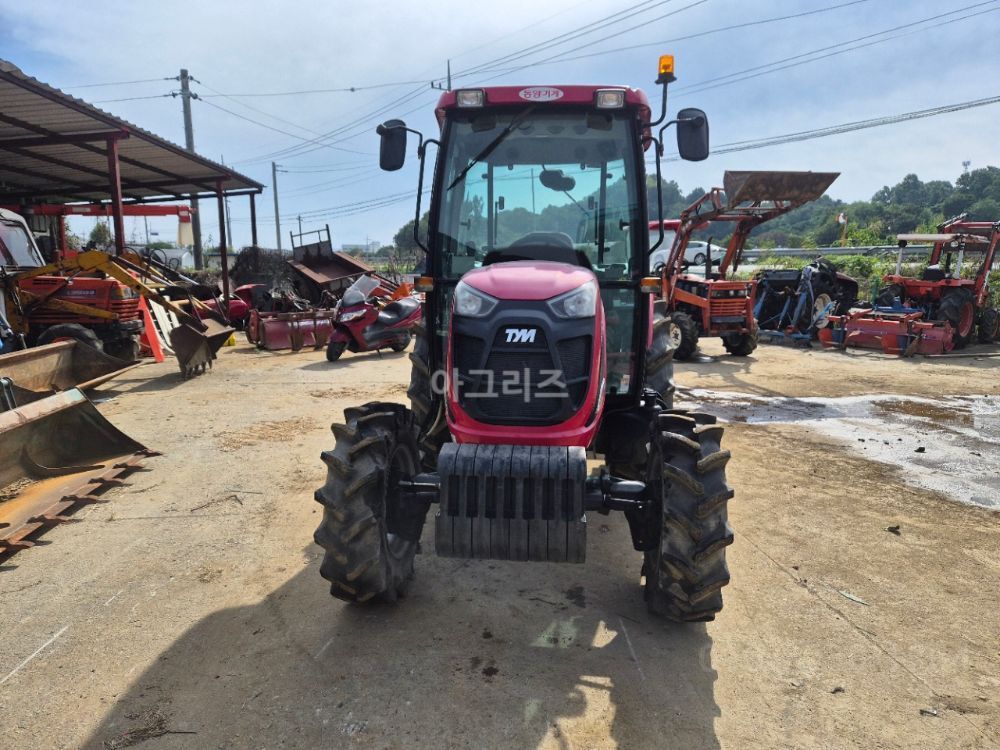 TYM 트랙터 TM52 (52마력)