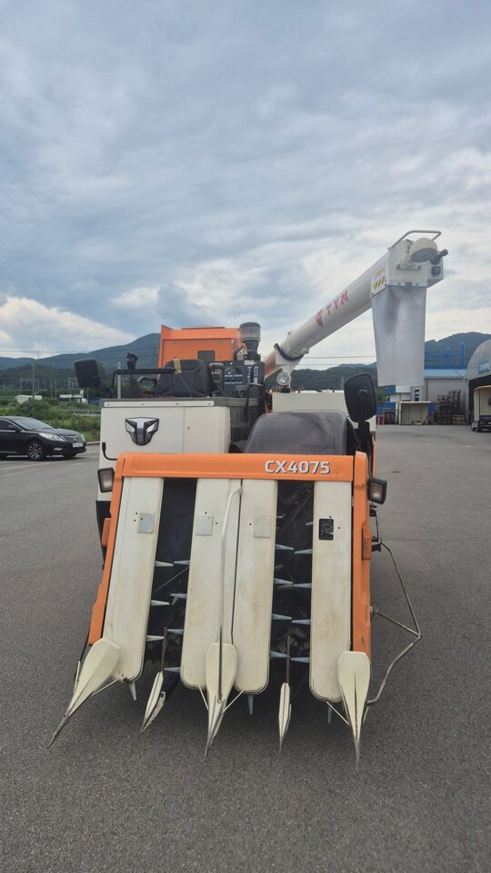 TYM Combine Harvester CX4075 (4Rows)