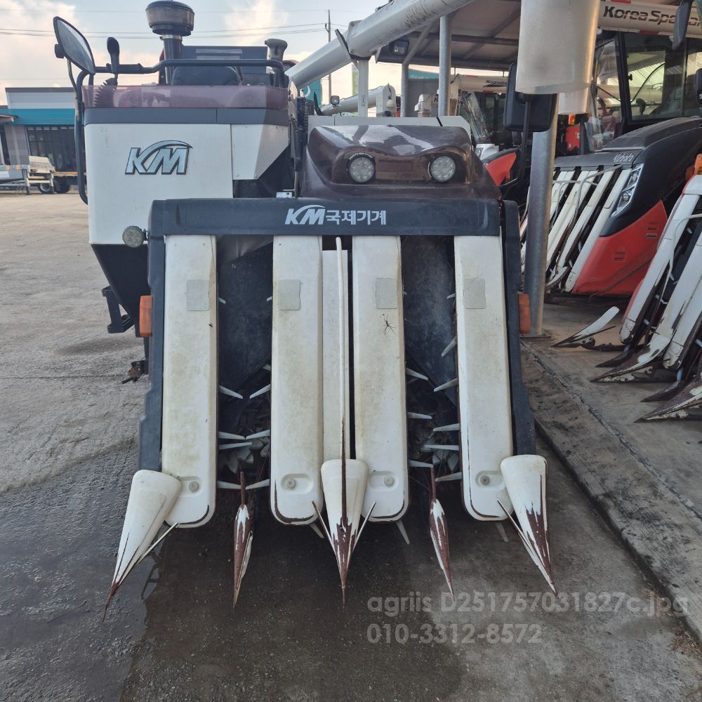 국제 콤바인 KC4075 (4조식)