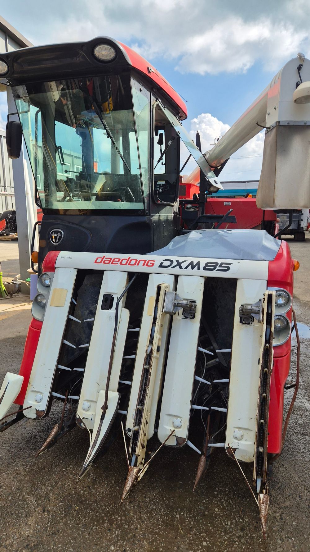 Daedong Combine Harvester DXM85 (5Rows) 뒤우측면