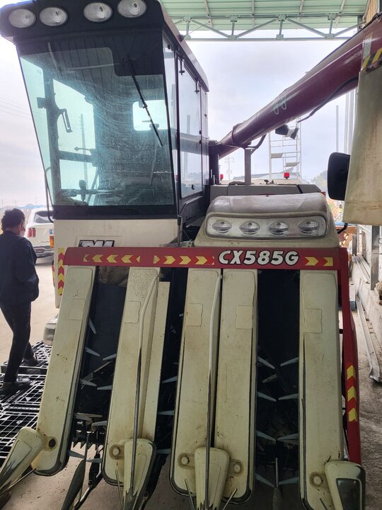 TYM Combine Harvester CX585G (5Rows)