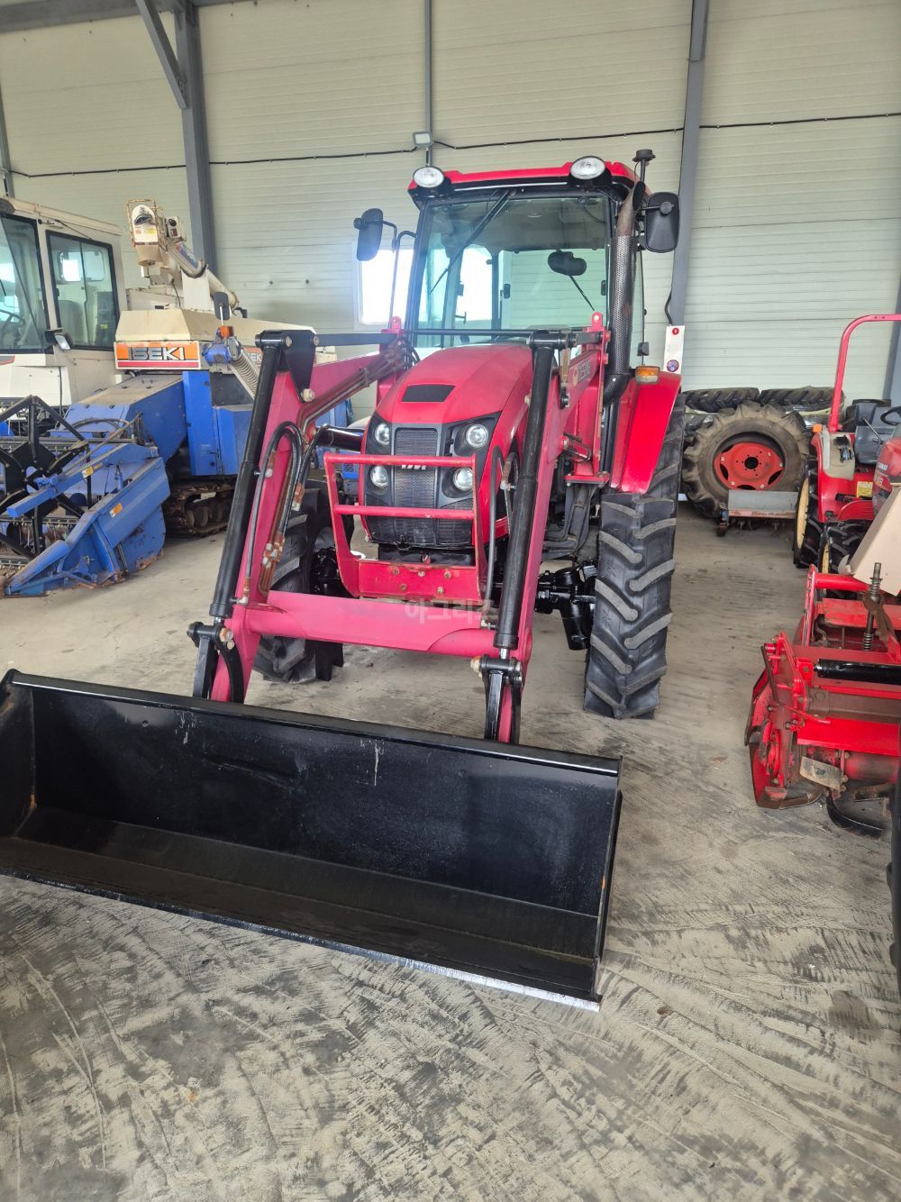 TYM Tractor TX62 (62hp)
