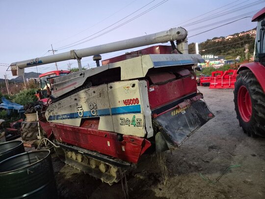 TYM 콤바인 HU6500G (4조식)