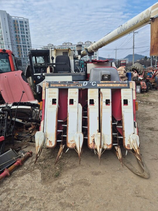 Kukje Combine Harvester DKC865 (5Rows)