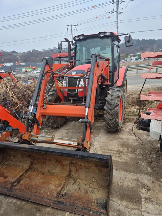 Daedong Tractor PX900AVC (93hp)