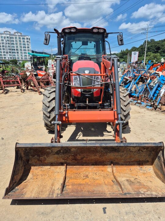 Daedong Tractor PX900AVC (93hp)
