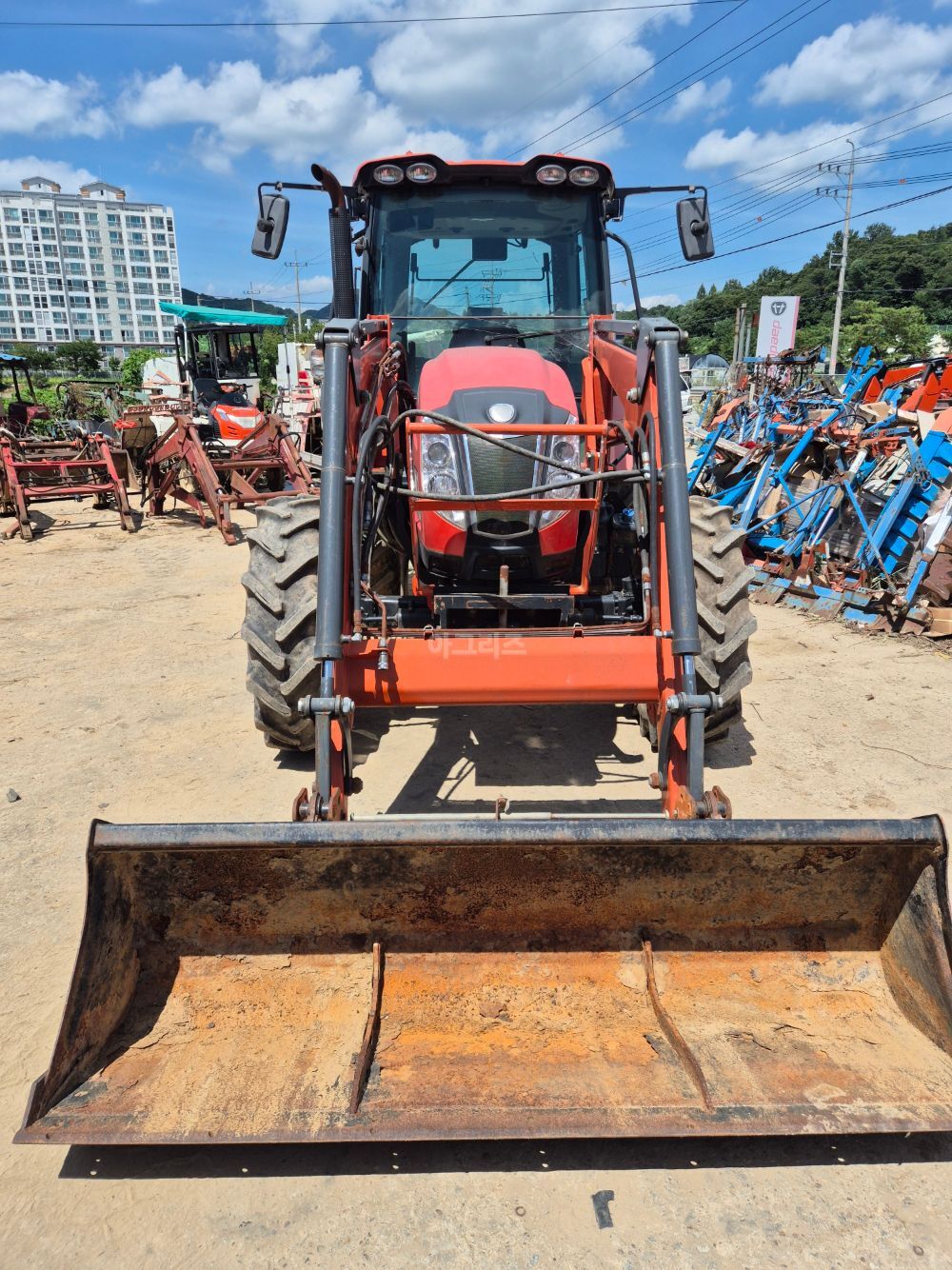 Daedong Tractor PX900AVC (93hp)