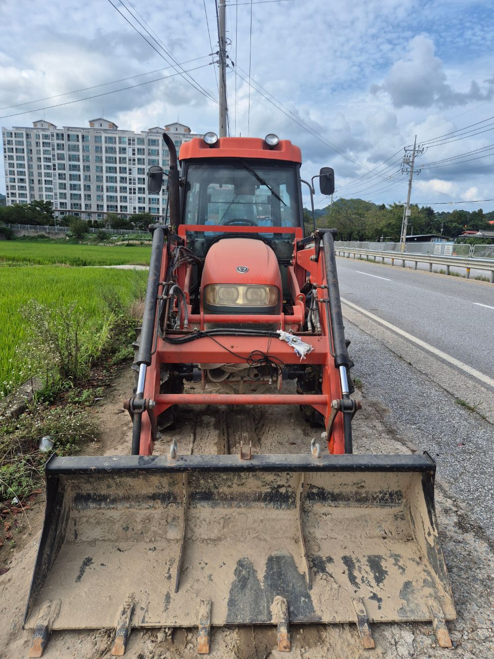 대동 트랙터 D581 (58마력)