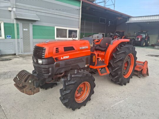 Kubota Tractor L550 (55hp)