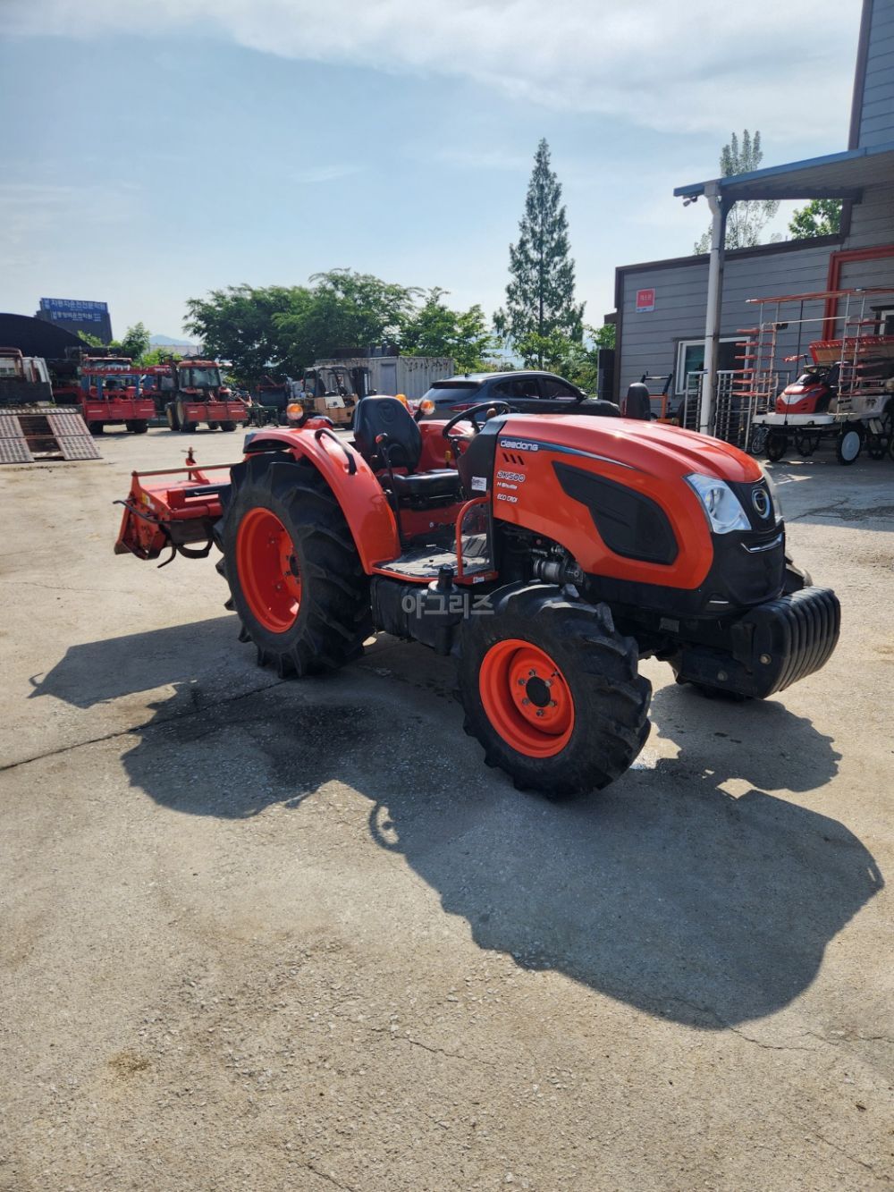 대동 트랙터 DK500HSR (50마력) 뒤우측면