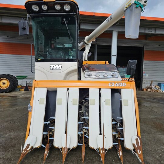 TYM Combine Harvester CX6130 (6Rows) 앞좌측면