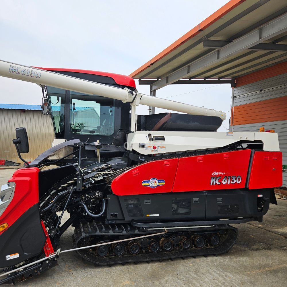 Kukje Combine Harvester KC6130 (6Rows) 뒤우측면
