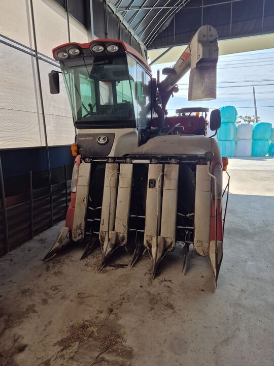 구보다 콤바인 ARN98ER112 (6조식) 앞좌측면