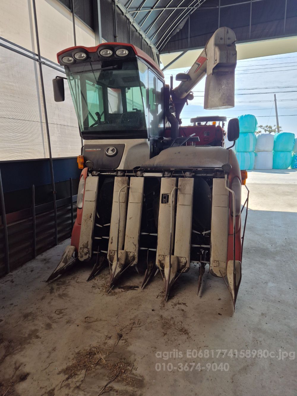 Kubota Combine Harvester ARN98ER112 (6Rows)
