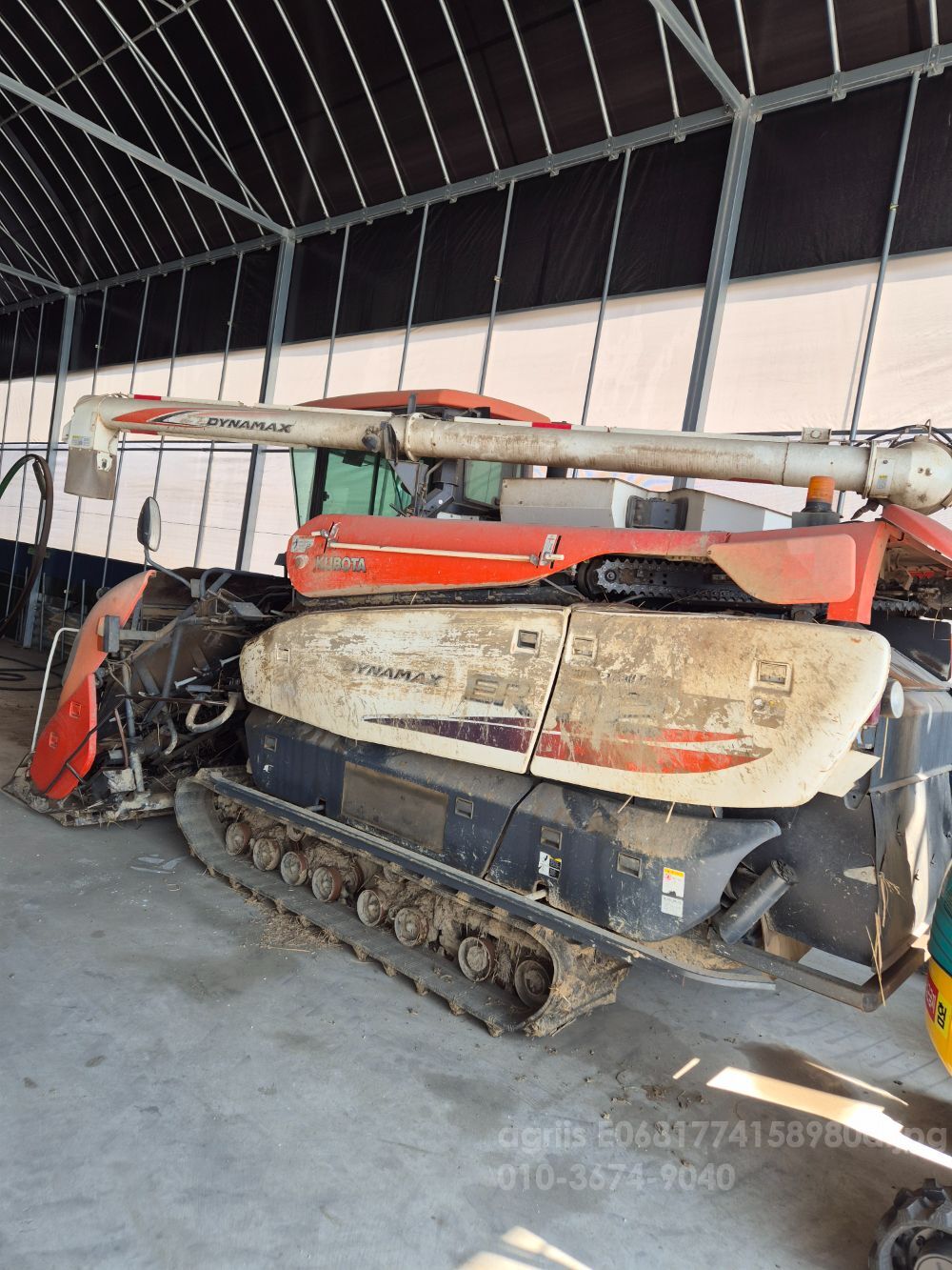 구보다 콤바인 ARN98ER112 (6조식) 뒤우측면