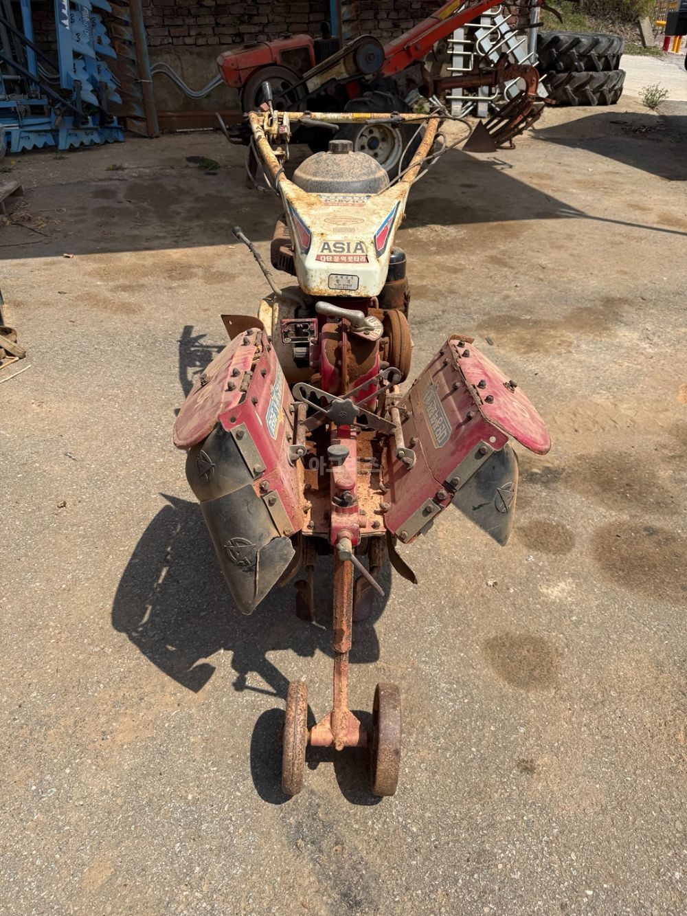 Shibaura Cultivator AMC-880SM (6.5hp)