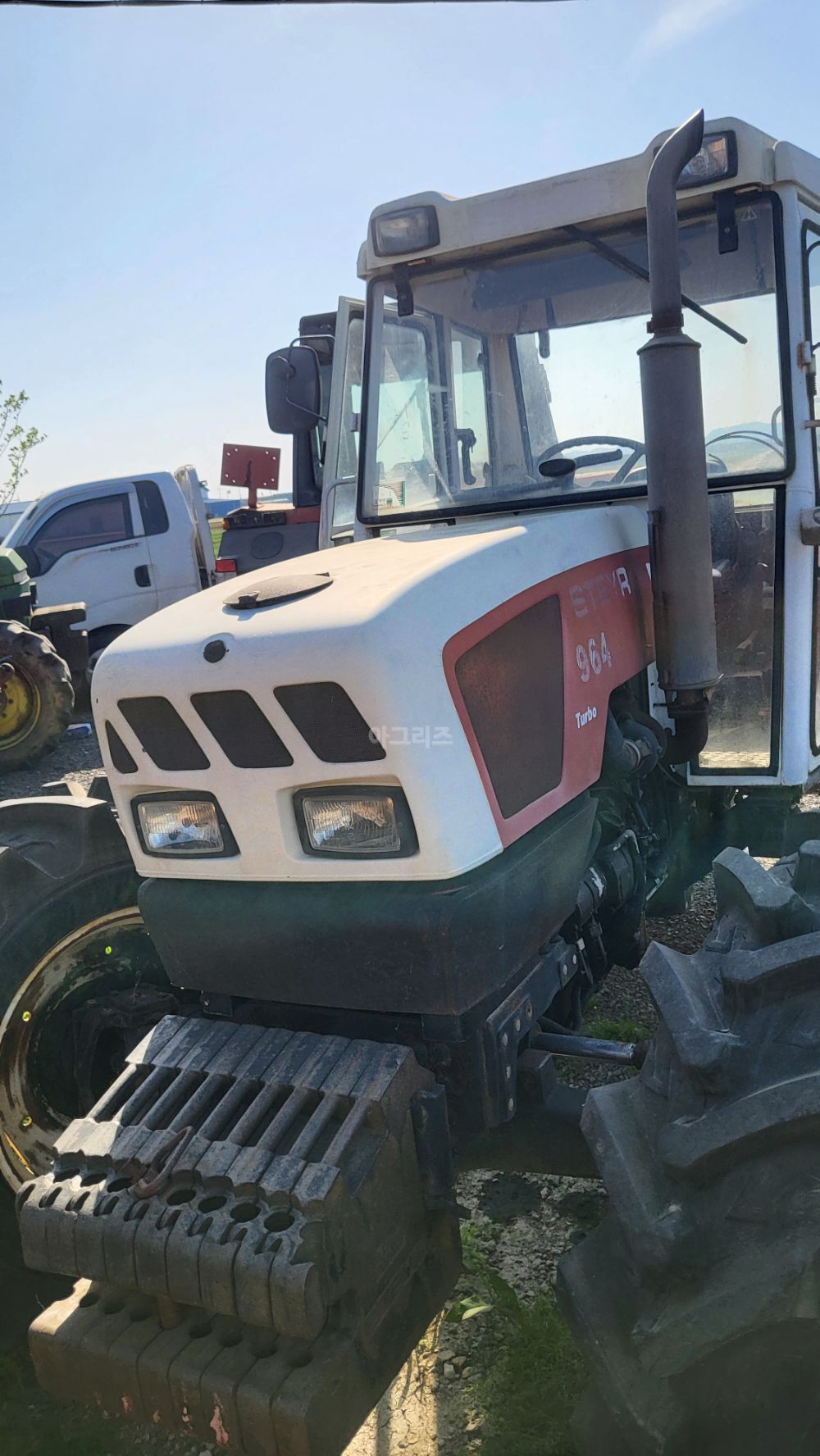 STEYR 트랙터 964 (75마력) 뒤우측면