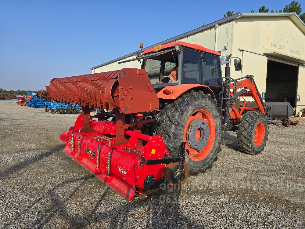  로타리 부착용 진압기 로타리 부착용 진압기  뒤우측면