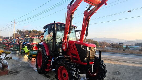 TYM 트랙터 K110E (111마력)