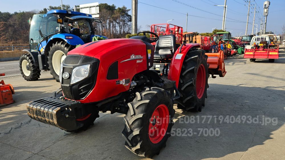 TYM 트랙터 A4800W (48마력) 뒤우측면