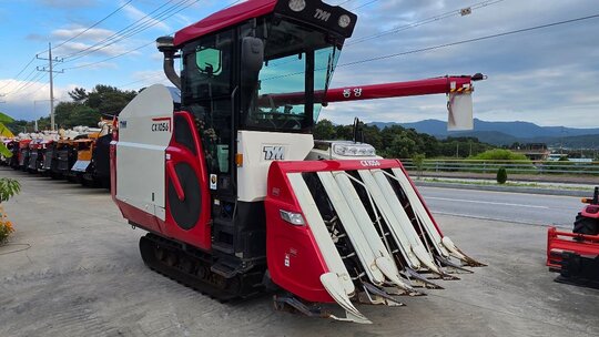 TYM Combine Harvester CX1056 (6Rows)