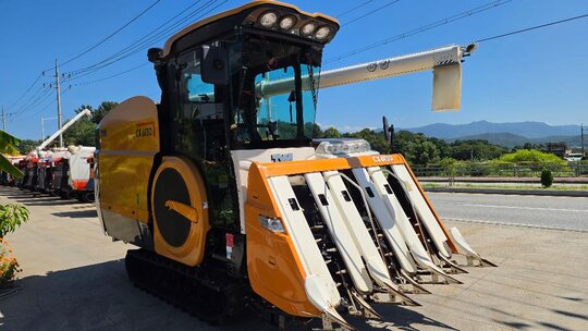 TYM Combine Harvester CX6130 (6Rows)