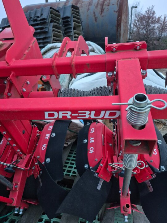 아세아 승용관리기 부착형 3련구굴기 DR-3U