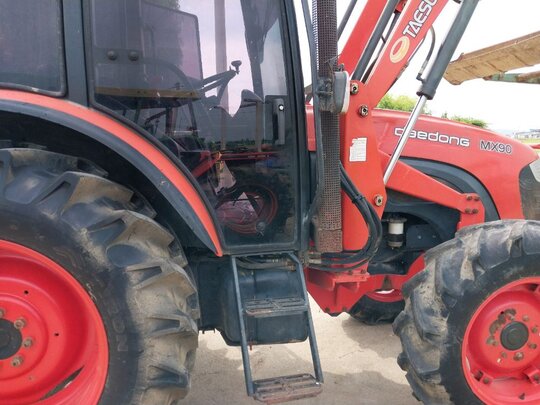 Daedong Tractor MX90 (90hp)