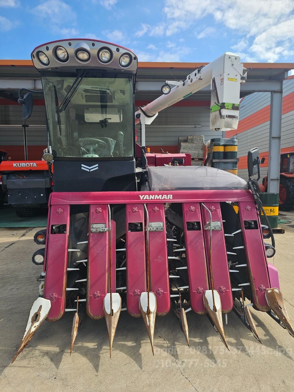 Yanmar Combine Harvester YH7115 (7Rows)